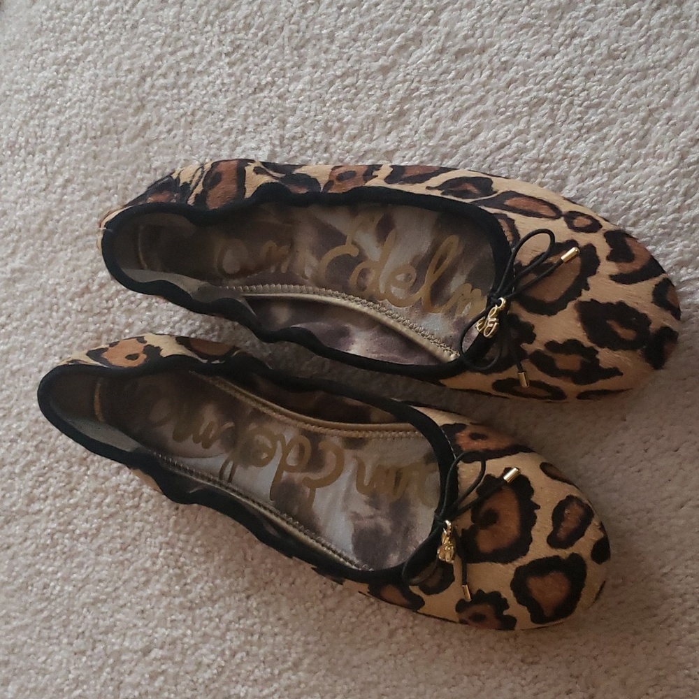 Like new Sam Edelman ballet flats. Worn once.